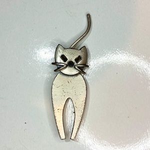 Vintage Signed Danecraft Sterling Cat Brooch